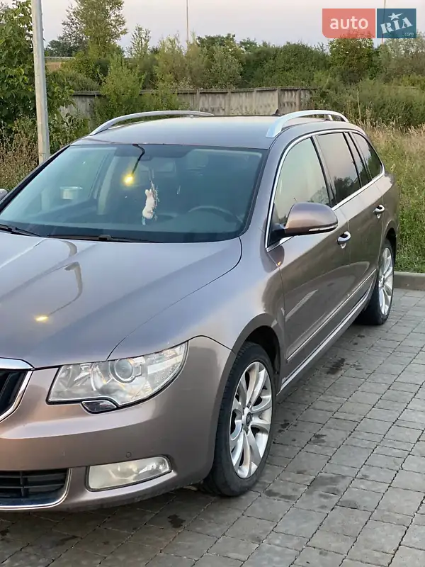 Skoda Superb 2010 VIN TMBJF73TXB9037864 фото оголошення 10 з 57