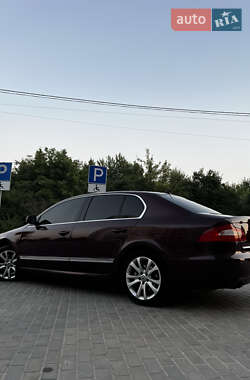Лифтбек Skoda Superb 2008 в 