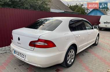 Лифтбек Skoda Superb 2010 в 