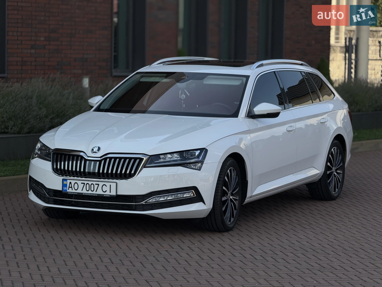 2020 Skoda Superb - мініатюра 20