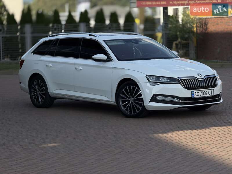 Универсал Skoda Superb 2020 в Мукачево