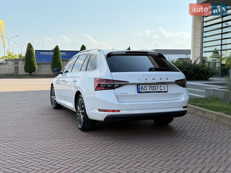 Универсал Skoda Superb 2020 в Мукачево