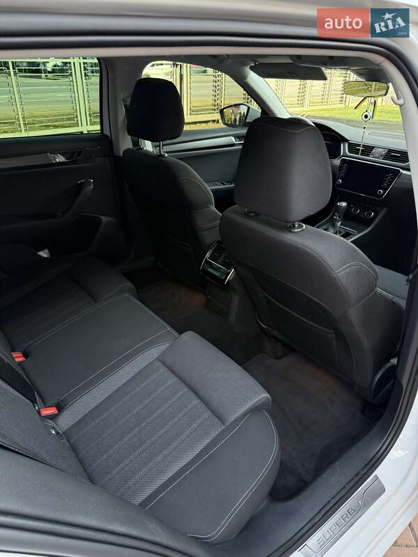 Универсал Skoda Superb 2020 в Мукачево