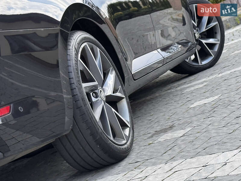 Универсал Skoda Superb 2020 в Дрогобыче