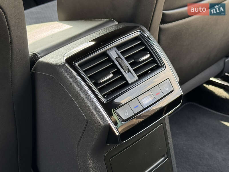 Универсал Skoda Superb 2020 в Дрогобыче