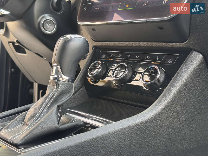 Универсал Skoda Superb 2020 в Дрогобыче