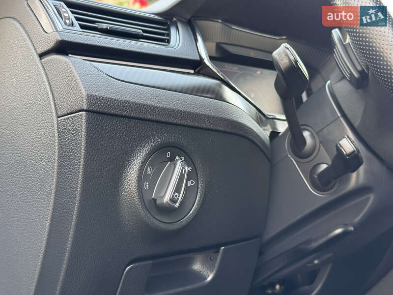 Универсал Skoda Superb 2020 в Дрогобыче