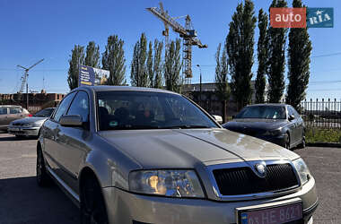 Лифтбек Skoda Superb 2003 в Черкассах