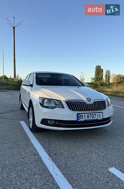 Лифтбек Skoda Superb 2015 в 