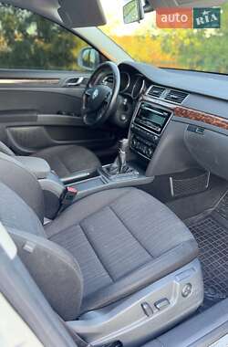 Лифтбек Skoda Superb 2015 в 