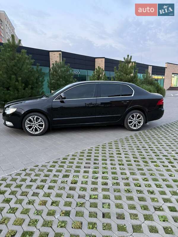 Лифтбек Skoda Superb 2008 в Хмельницком