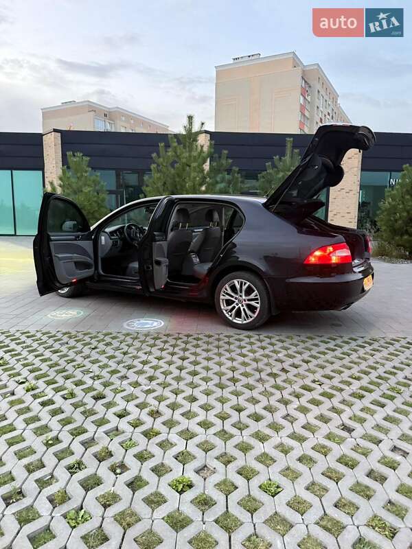 Лифтбек Skoda Superb 2008 в Хмельницком