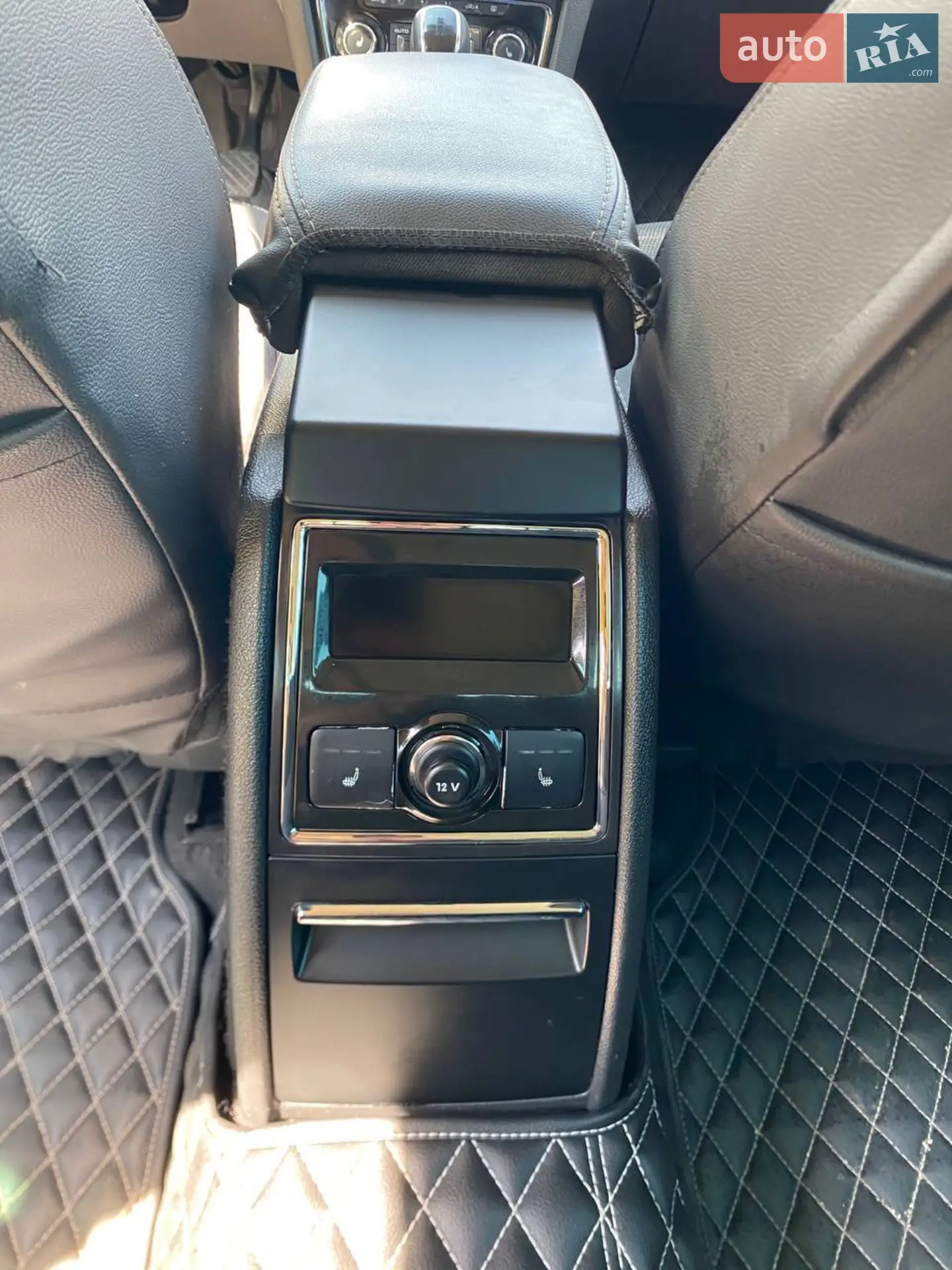 2012 Skoda Superb - мініатюра 17