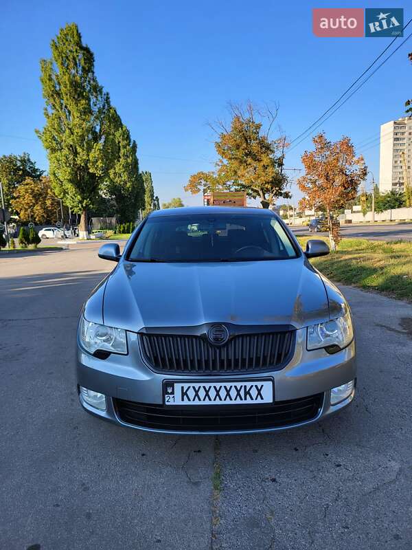 Лифтбек Skoda Superb 2010 в Харькове