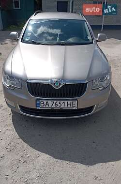 Универсал Skoda Superb 2013 в 