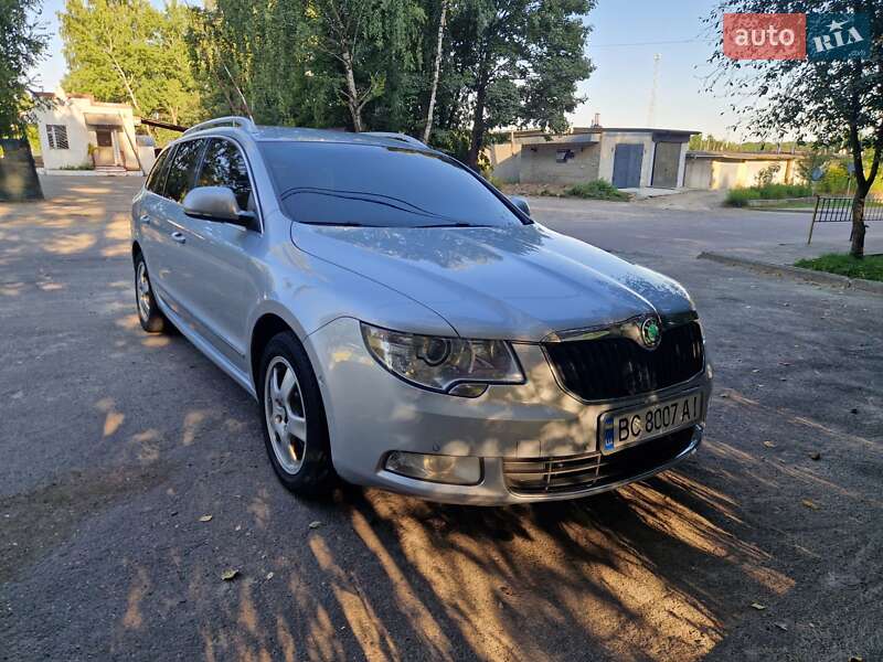 Универсал Skoda Superb 2010 в Львове фото 4 Универсал Skoda Superb 2010 в Львове