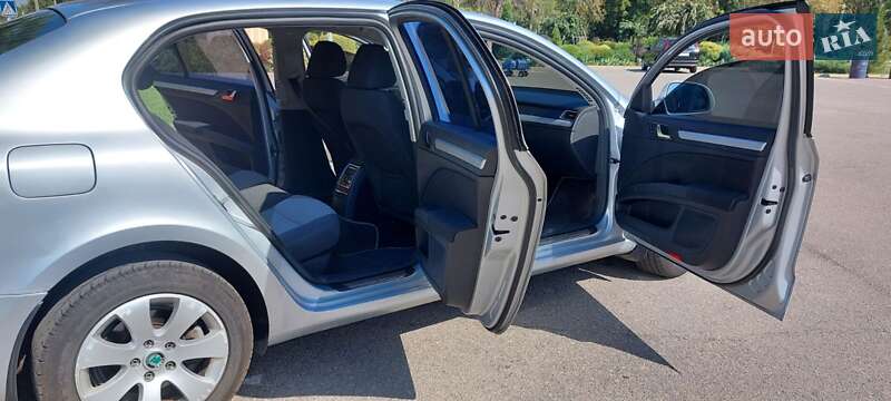 Лифтбек Skoda Superb 2012 в Краматорске