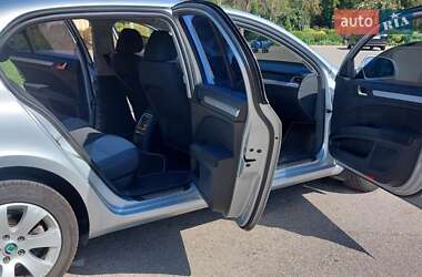 Лифтбек Skoda Superb 2012 в 
