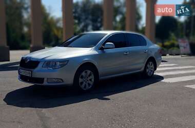 Лифтбек Skoda Superb 2012 в 