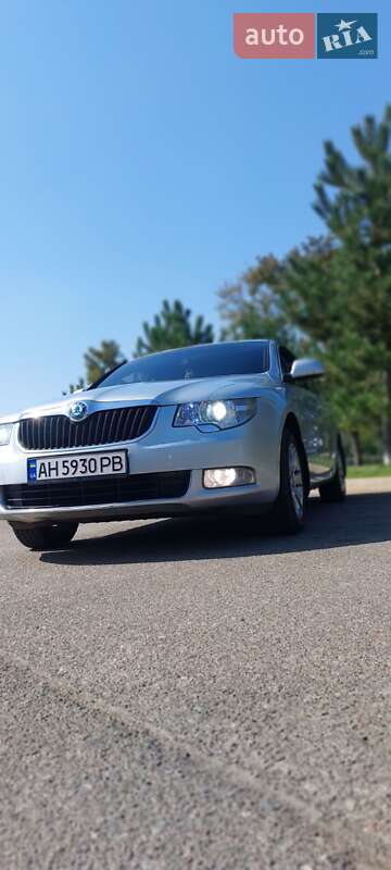 Лифтбек Skoda Superb 2012 в Краматорске