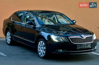 Ліфтбек Skoda Superb 2014 в Одесі
