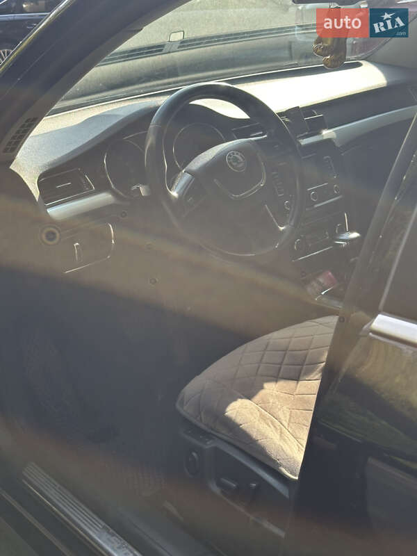 Універсал Skoda Superb 2012 в Ужгороді фото 29 Універсал Skoda Superb 2012 в Ужгороді