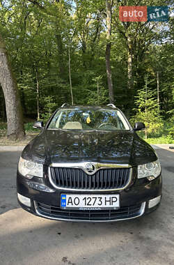 Універсал Skoda Superb 2012 в Ужгороді