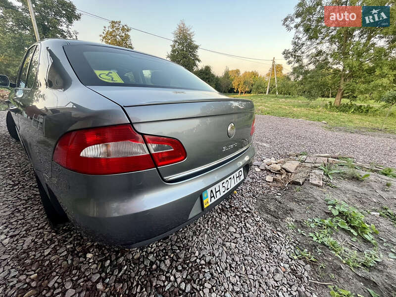 Ліфтбек Skoda Superb 2012 в Києві