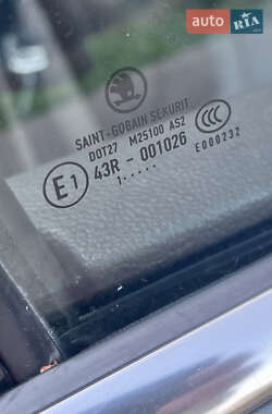 Лифтбек Skoda Superb 2012 в 