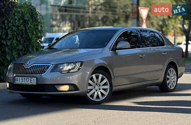 Лифтбек Skoda Superb 2013 в Днепре