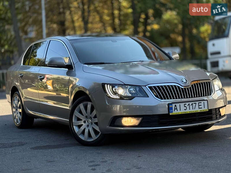 Лифтбек Skoda Superb 2013 в Днепре