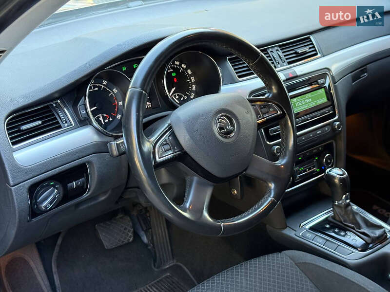 Лифтбек Skoda Superb 2013 в Днепре