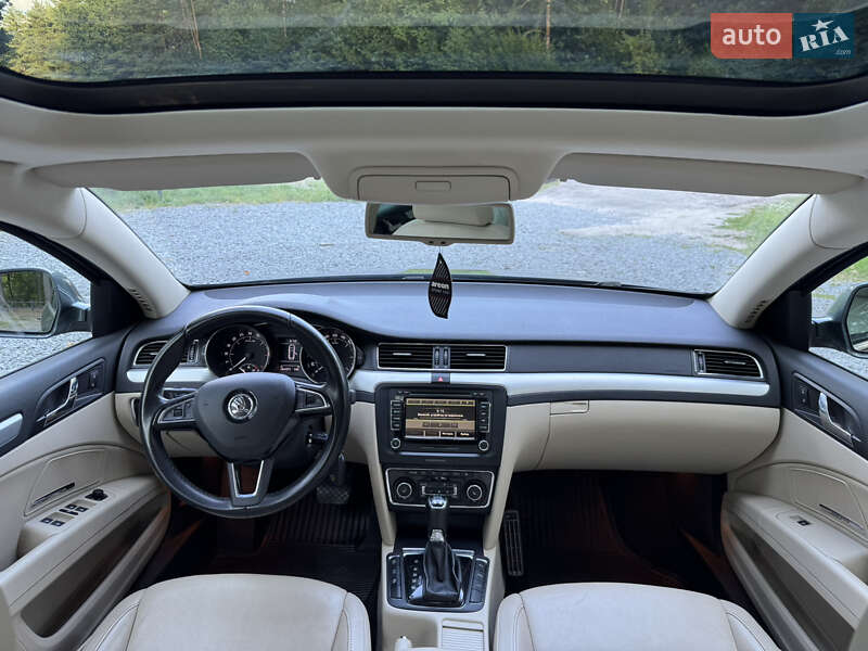 Универсал Skoda Superb 2013 в Радивилове
