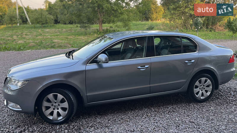 Ліфтбек Skoda Superb 2012 в Києві