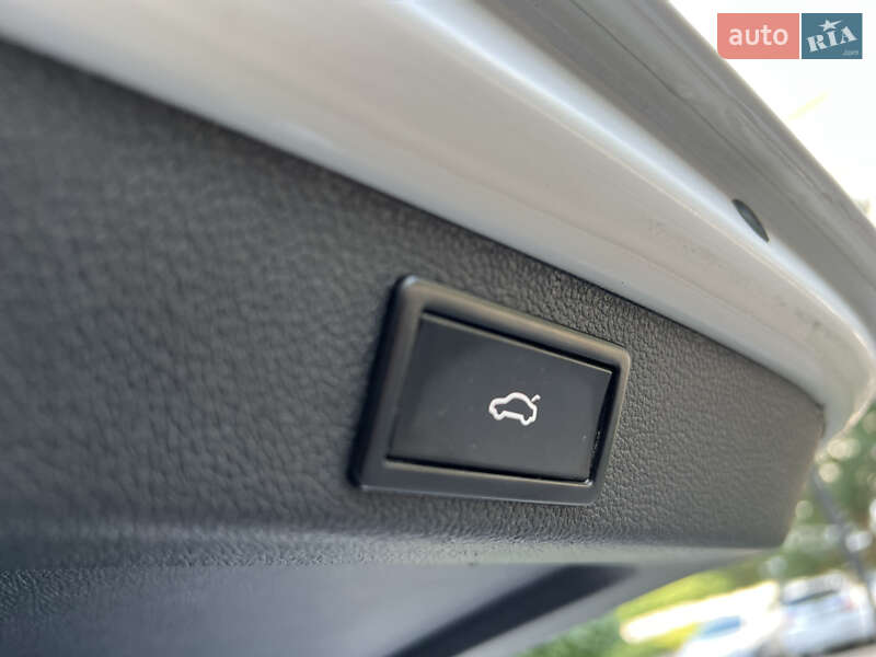 Универсал Skoda Superb 2018 в Ивано-Франковске