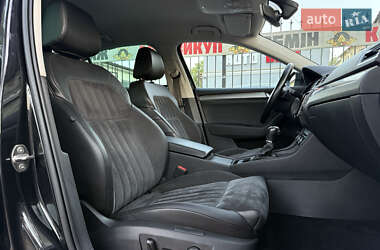Лифтбек Skoda Superb 2015 в 