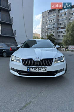 Універсал Skoda Superb 2017 в 