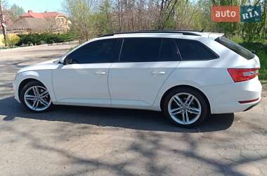 Универсал Skoda Superb 2016 в Кривом Роге