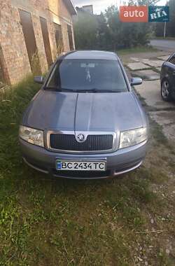 Лифтбек Skoda Superb 2004 в Моршине