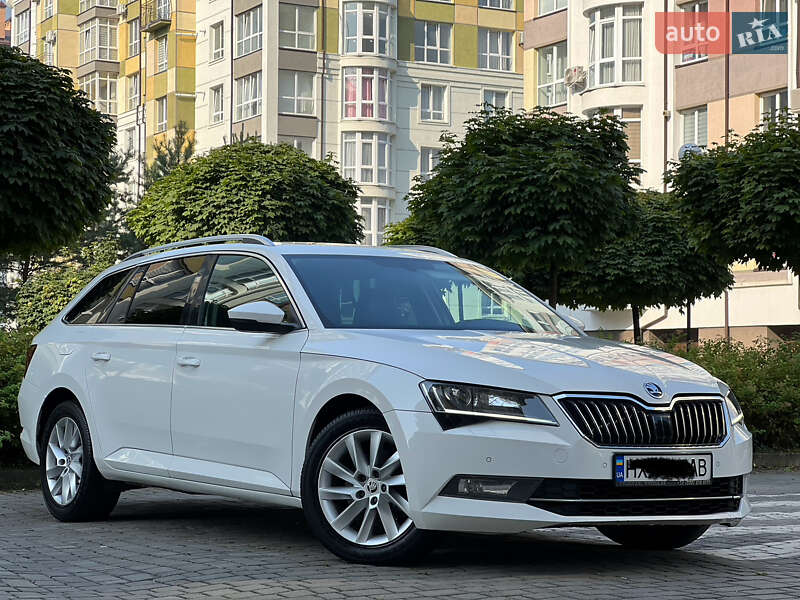 Универсал Skoda Superb 2018 в Ивано-Франковске
