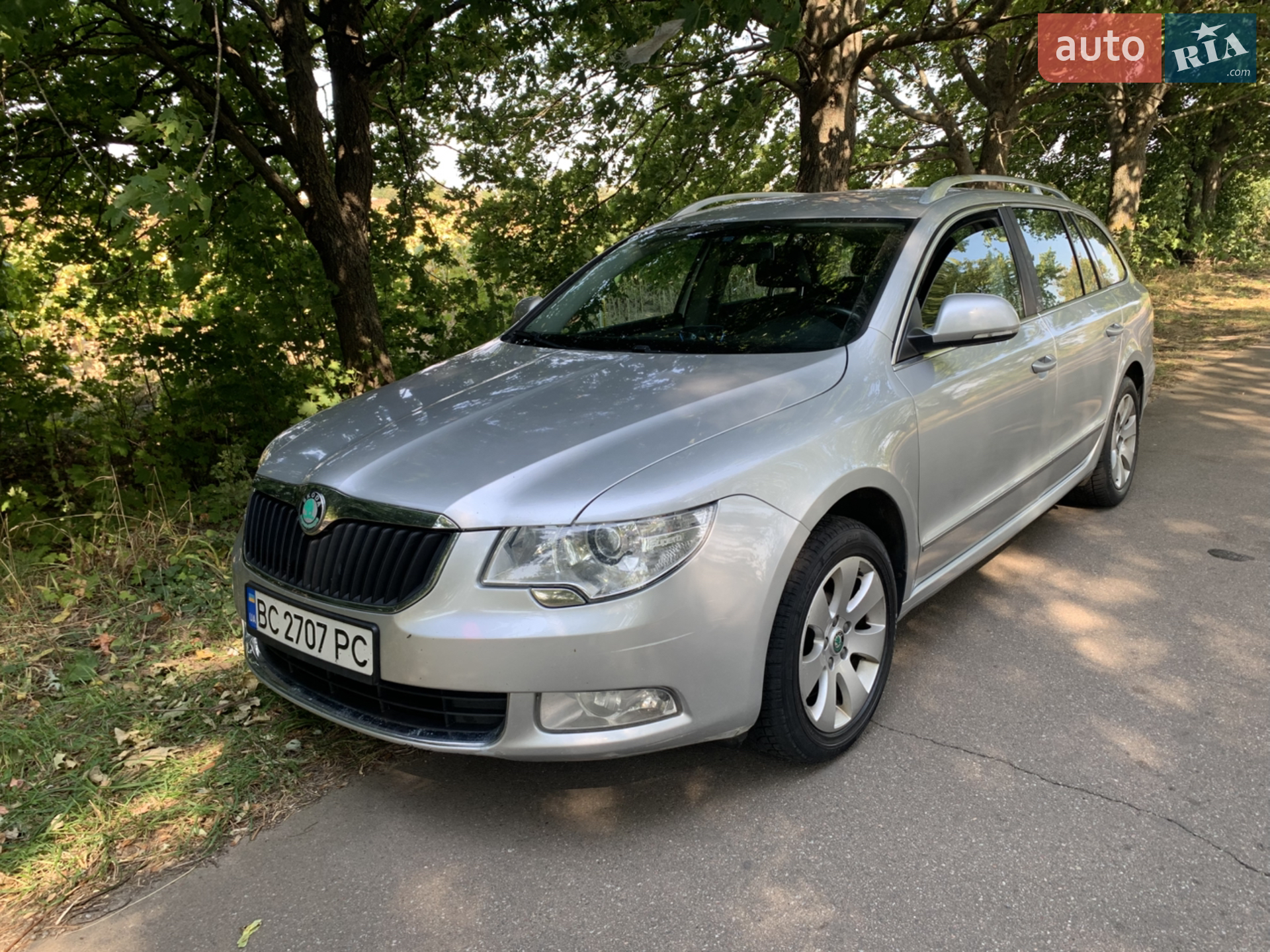 2011 Skoda Superb - фото 1