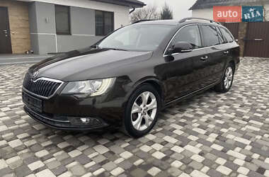 Универсал Skoda Superb 2014 в Чернигове