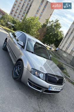 Лифтбек Skoda Superb 2008 в 