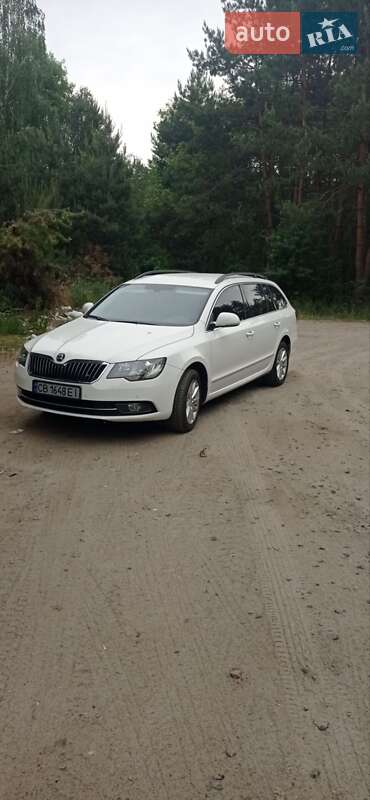 Універсал Skoda Superb 2013 в Чернігові
