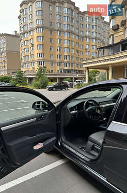 Лифтбек Skoda Superb 2011 в 
