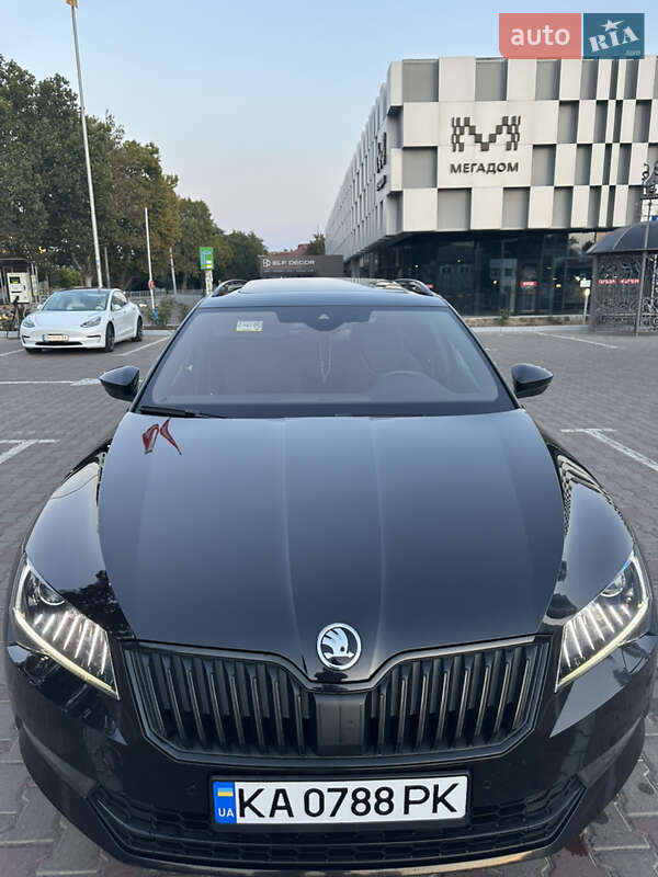 Универсал Skoda Superb 2018 в Киеве