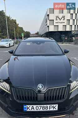 Универсал Skoda Superb 2018 в 