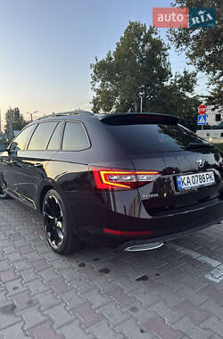 Универсал Skoda Superb 2018 в 