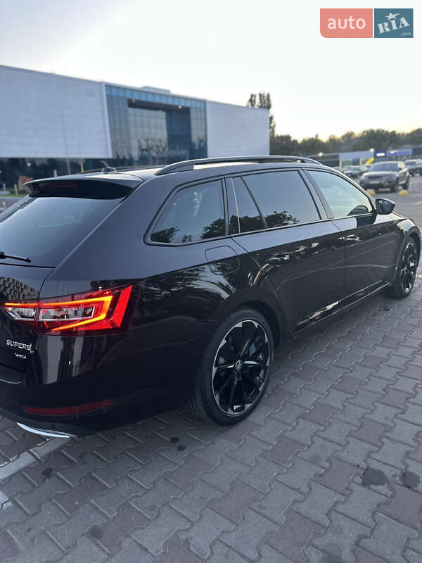 Универсал Skoda Superb 2018 в Киеве
