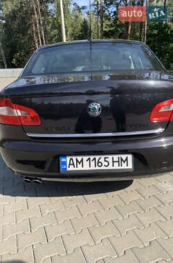 Лифтбек Skoda Superb 2009 в 